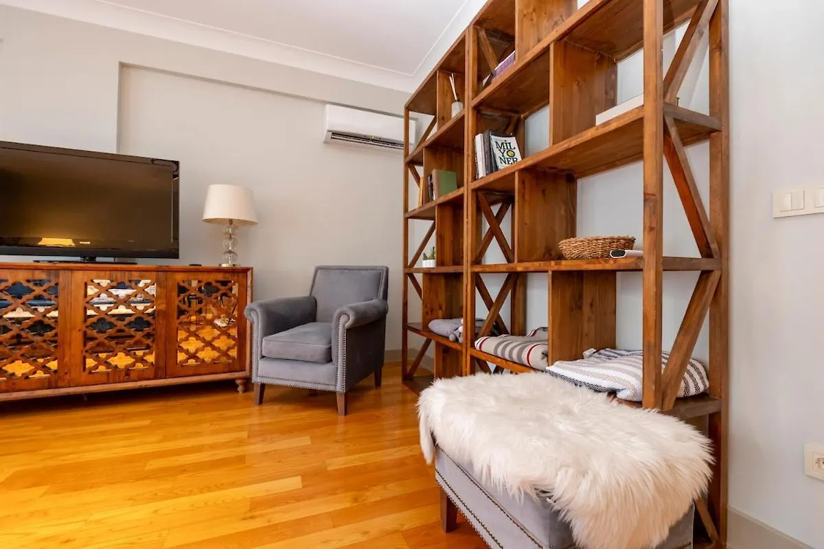 New Building - 3-Bedroom Central Apartment 이스탄불