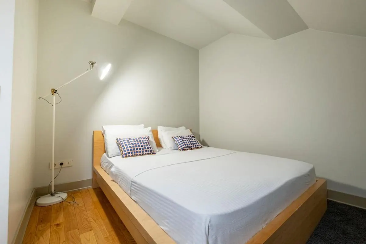 New Building - 3-Bedroom Central Apartment Istambul
