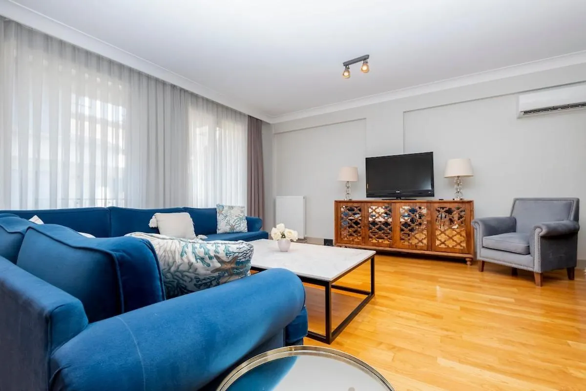 New Building - 3-Bedroom Central Apartment Istambul