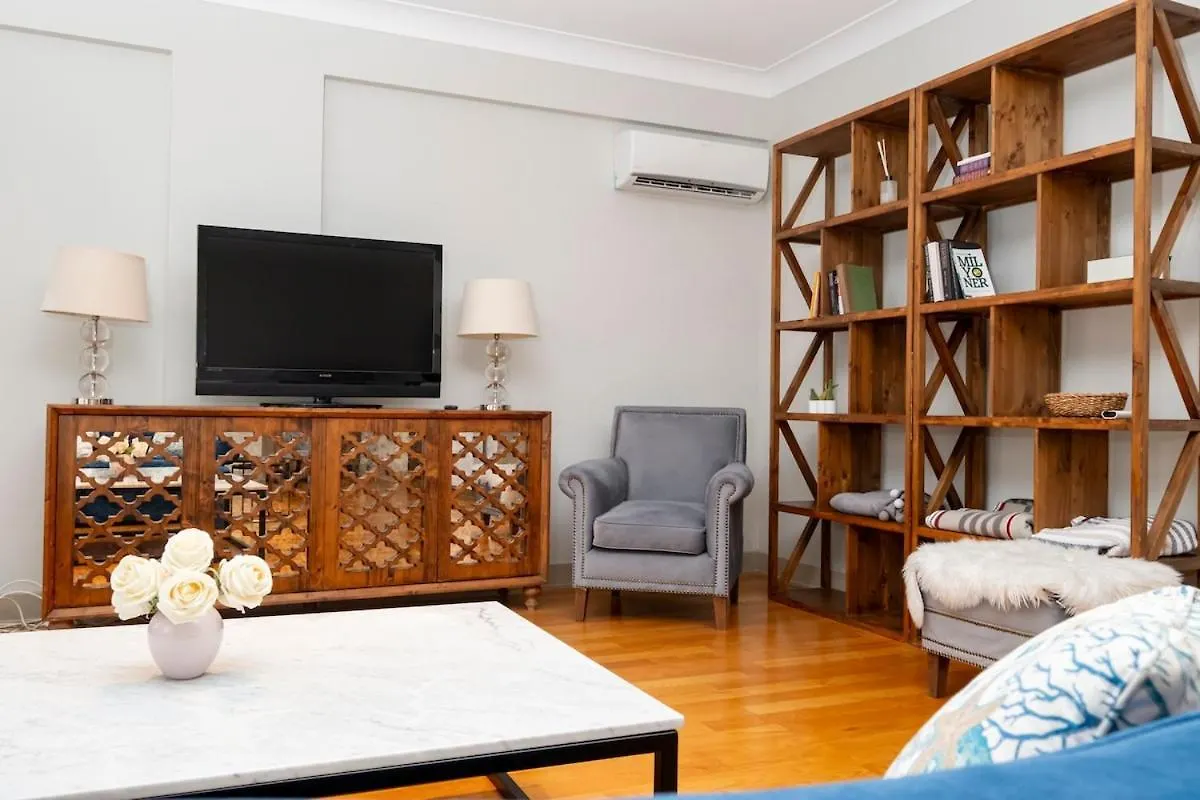 New Building - 3-Bedroom Central Apartment Istanbul