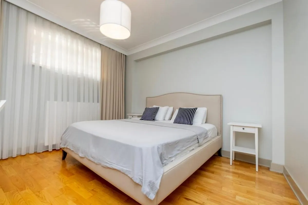New Building - 3-Bedroom Central Apartment Istanbul