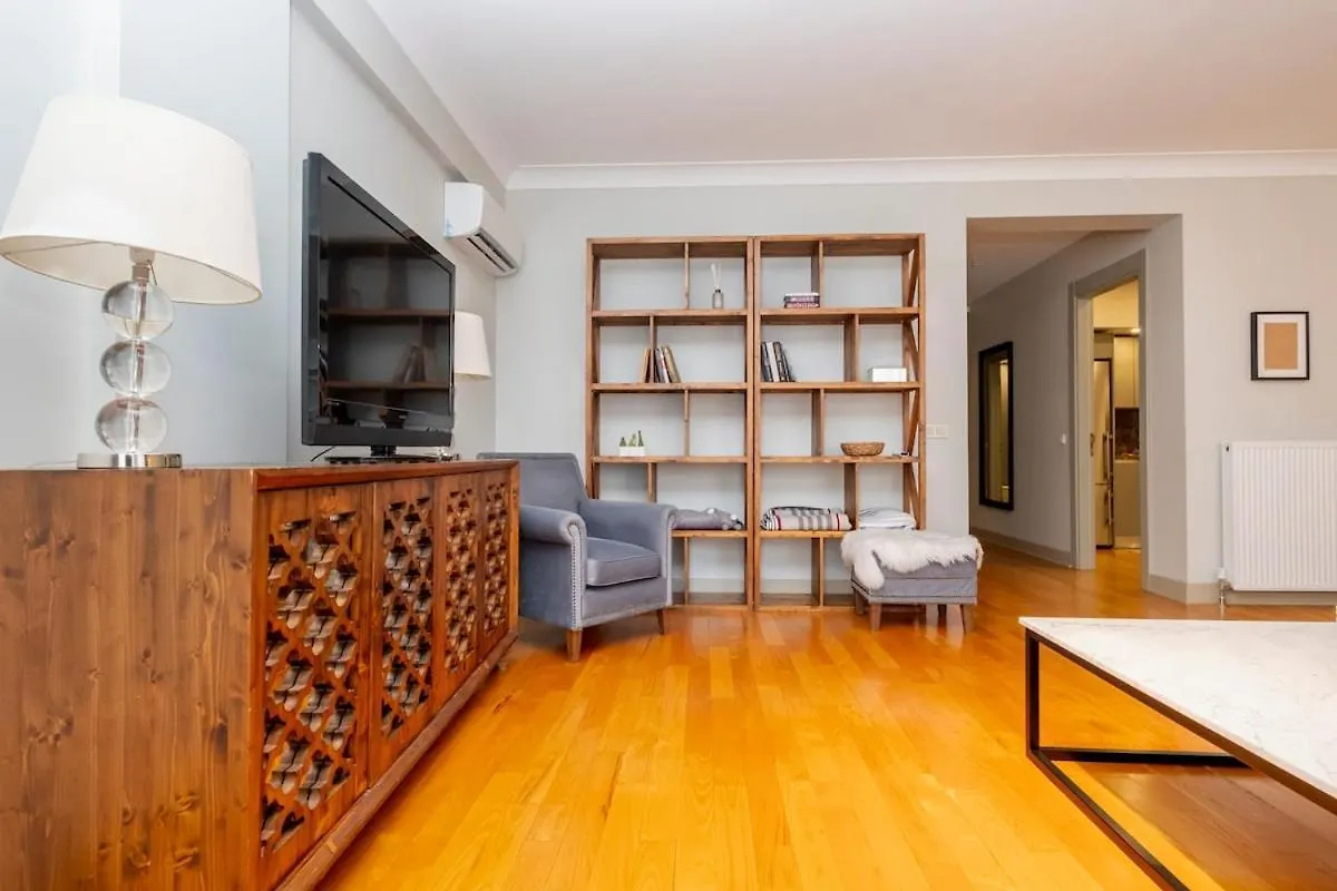 New Building - 3-Bedroom Central Apartment Istanbul 0*,